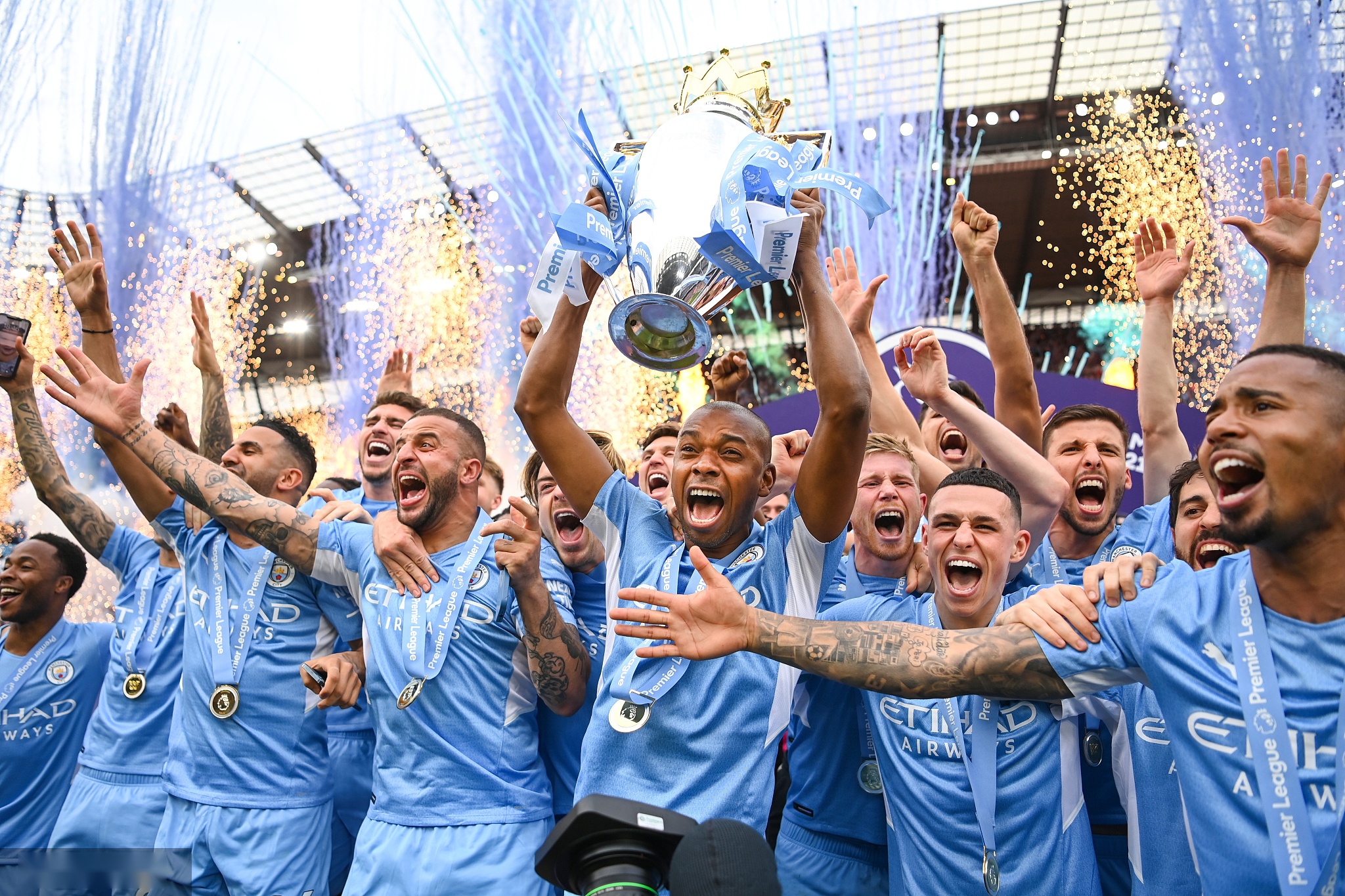 卡瓦尼以超 卡瓦尼以超